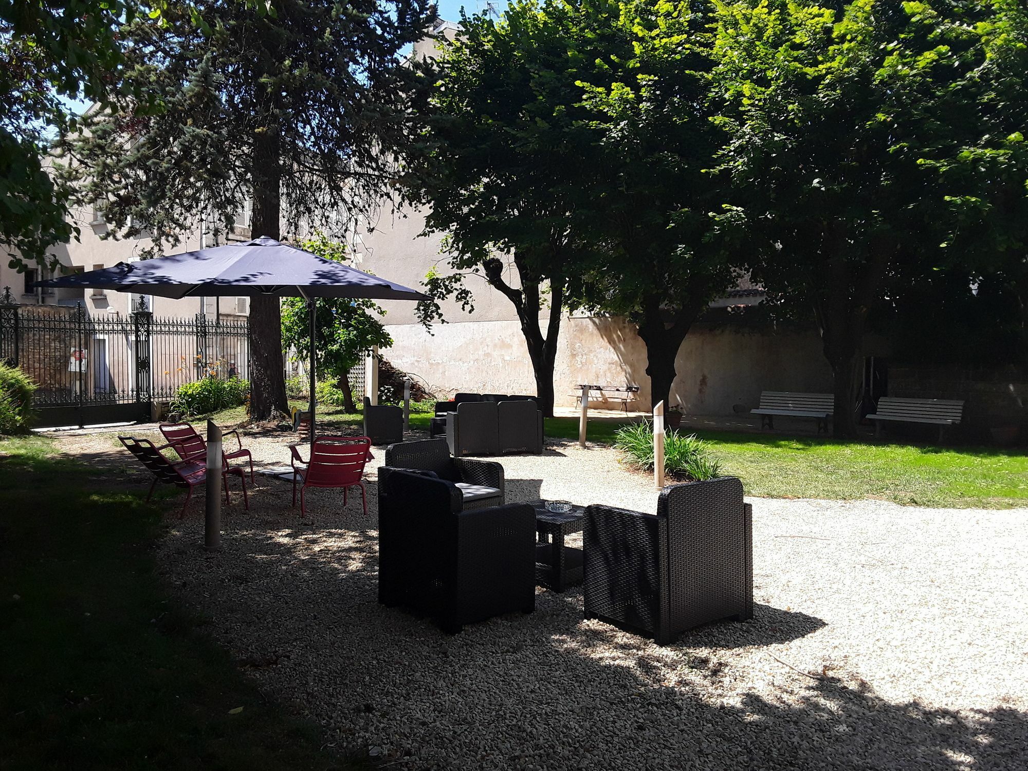 Logis Hotel De L'Europe Poitiers Eksteriør billede