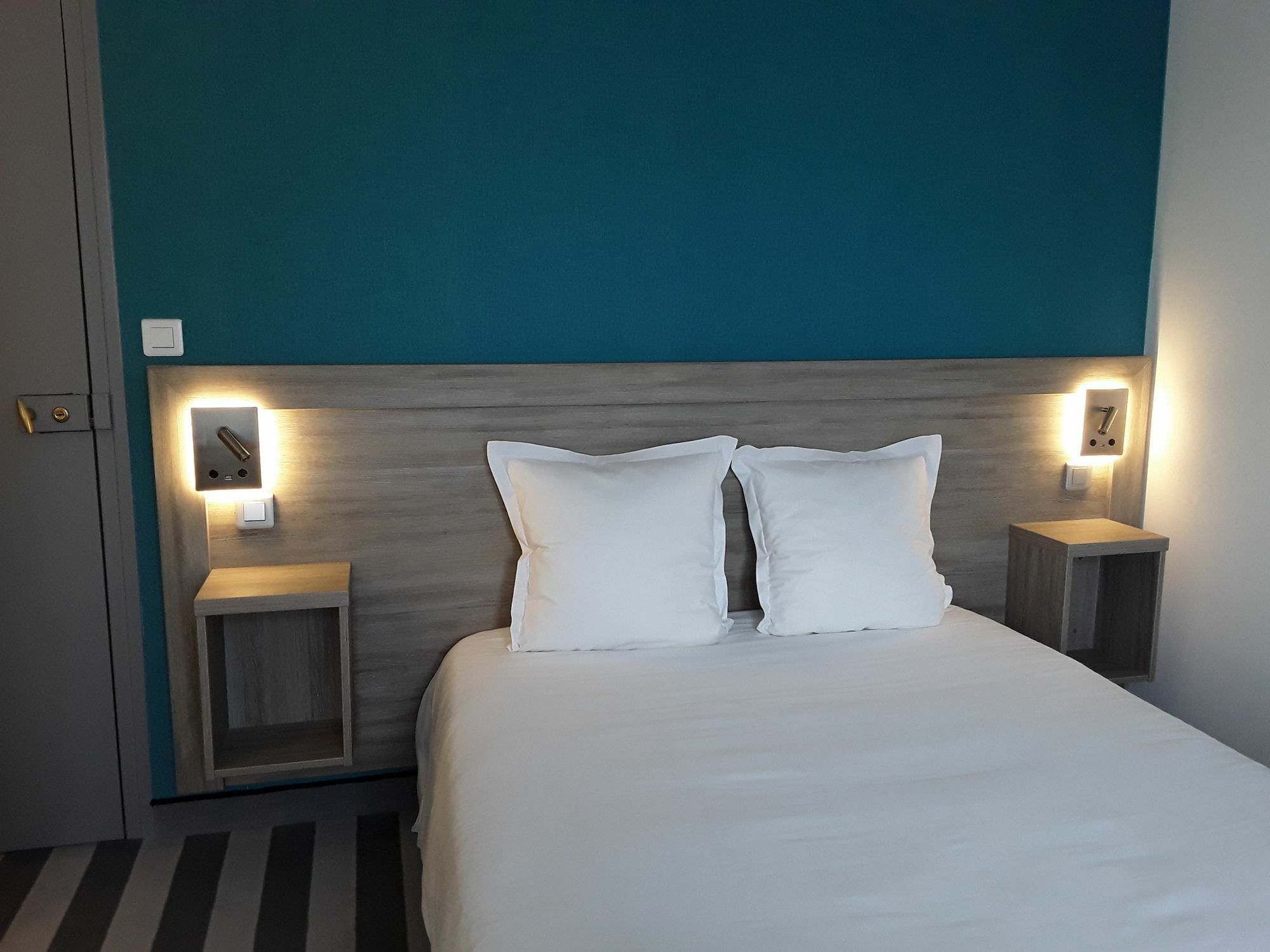 Logis Hotel De L'Europe Poitiers Eksteriør billede